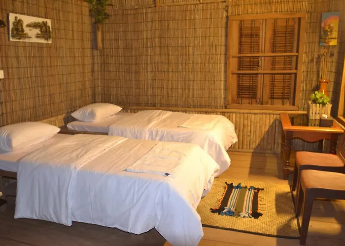 Green Empire Homestay Domek letniskowy *